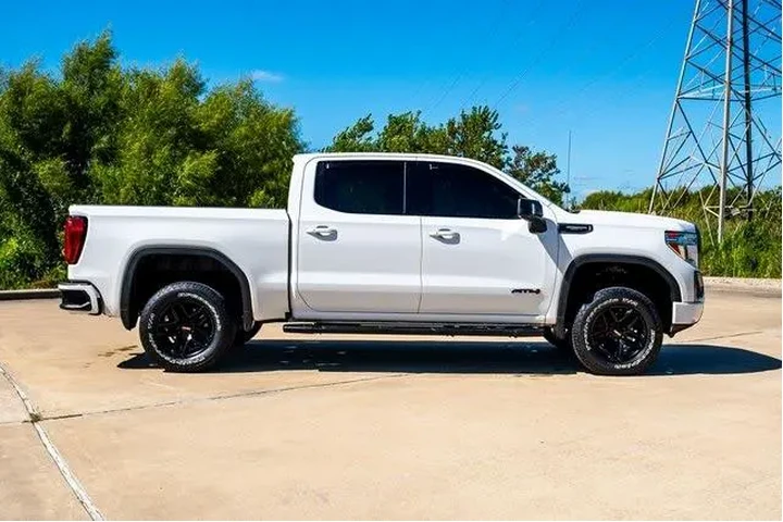 $27234 : GMC Sierra 1500 2020 4x4 AT4 image 3