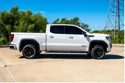$27234 : GMC Sierra 1500 2020 4x4 AT4 thumbnail