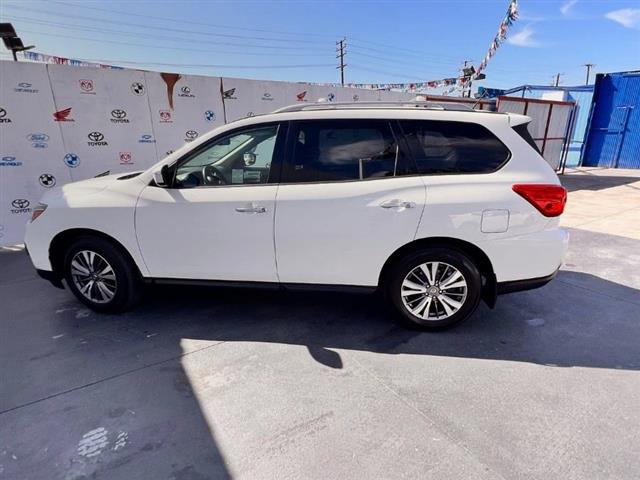 $12995 : Used 2018 Pathfinder FWD SV f image 6