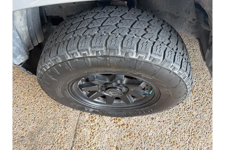 $36352 : Toyota Tacoma 2023 4x4 TRD P image 2