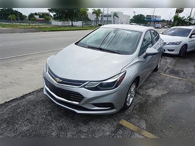 $9999 : 2017 Chevrolet Cruze Sdn image 3