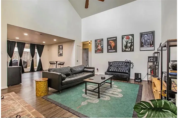 $980 : charm natural light home image 2