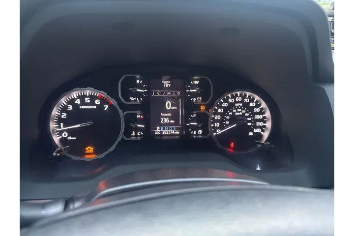 $17990 : Toyota Tundra 2018 4x4 Limit image 4