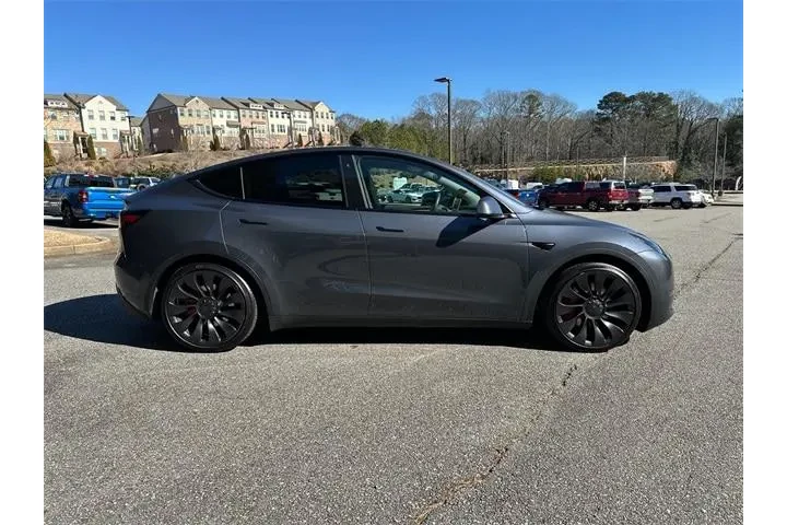 $27939 : Tesla Model Y 2023 AWD Perfo image 8