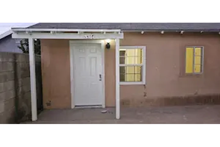 $1750 : RENTO CASITA: EAST LOS ANGELES image 6