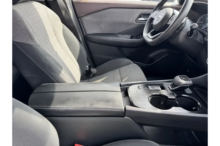 $16650 : Nissan Rogue 2023 SV 4dr Cro image 6