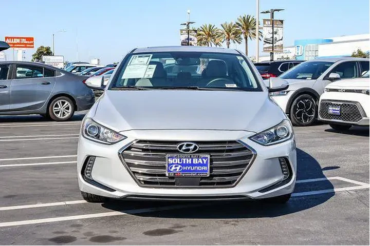 $13998 : Hyundai ELANTRA 2017 Limited image 2
