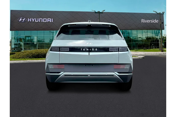 $23991 : Hyundai IONIQ 5 2024 SE 4dr image 6