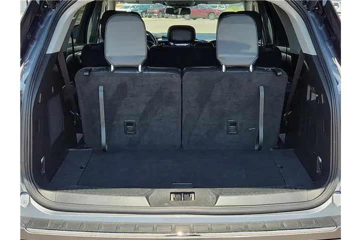 $31995 : Ford Explorer 2023 Limited 4 image 9