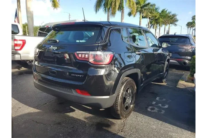 $13990 : Jeep Compass 2021 Sport 4dr image 3