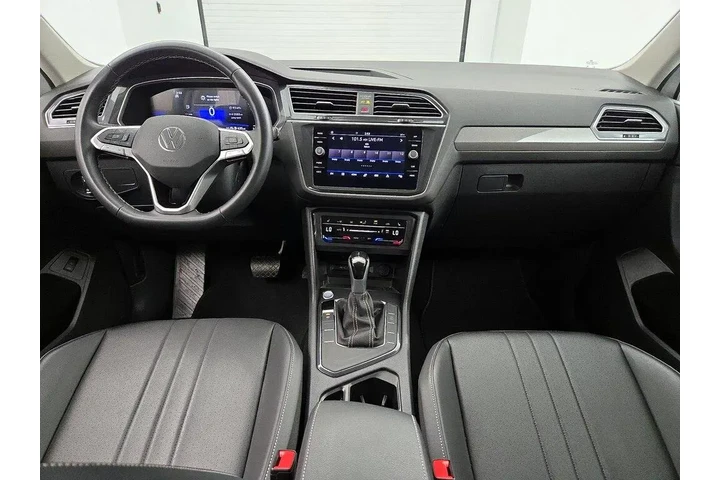 $21998 : Volkswagen Tiguan 2024 SE 4d image 9