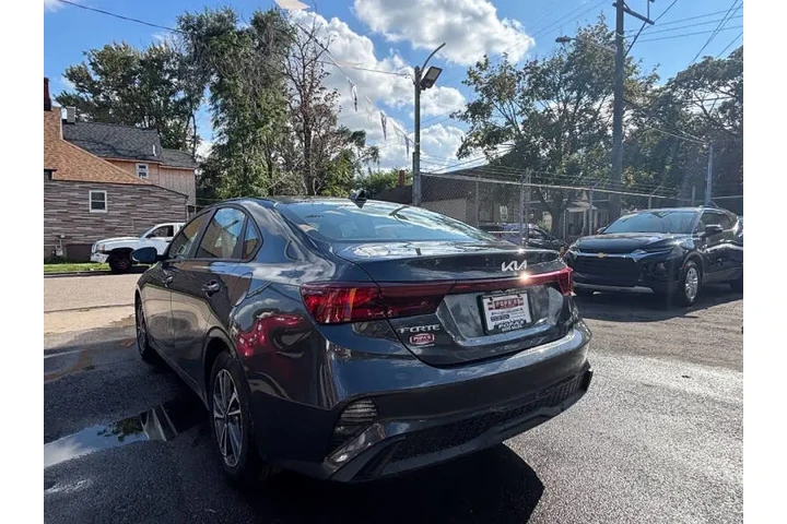 $21995 : 2024 Forte LXS image 6