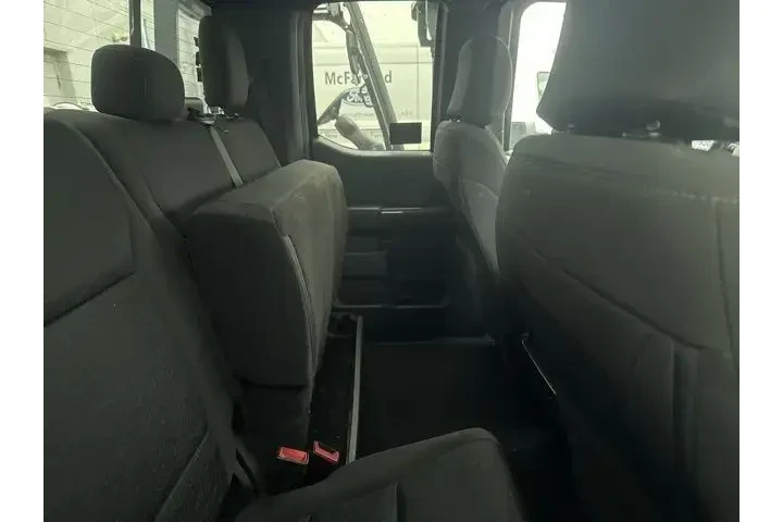 $38695 : Ford F-150 2023 4x4 XLT 4dr image 5