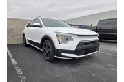 $21991 : Kia Niro 2023 EX 4dr Crossov thumbnail
