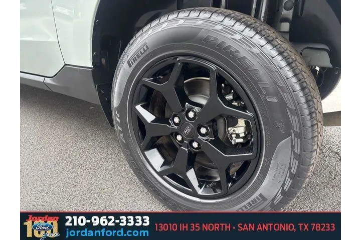 $27490 : Ford Maverick 2023 AWD XL 4d image 6