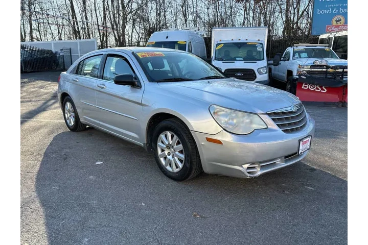 $4499 : 2010 Sebring Touring image 2
