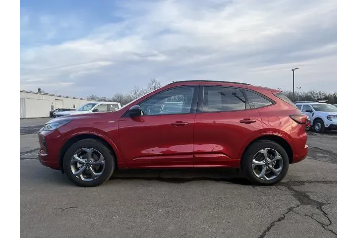 $29988 : Ford Escape 2024 AWD ST-Line image 7