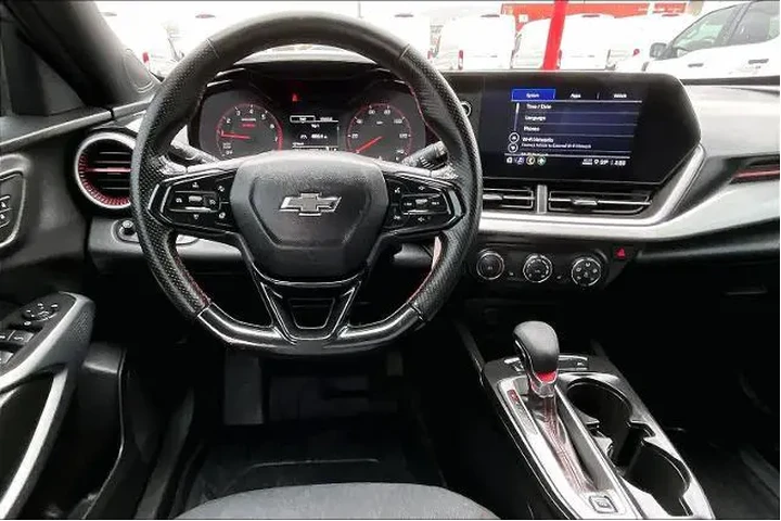 $23181 : Chevrolet Trax 2025 RS 4dr C image 6