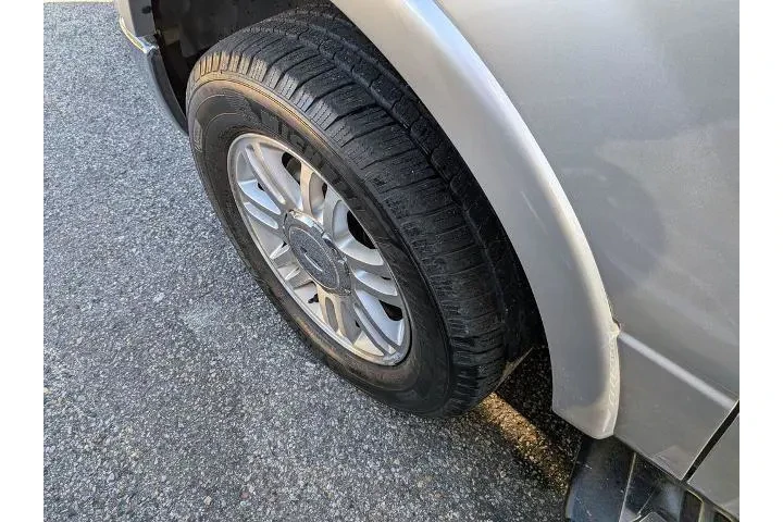 $13900 : Ford F-150 2014 4x2 XL 4dr S image 6