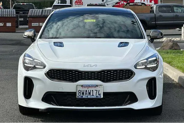 $27004 : Kia Stinger 2022 GT1 4dr Sed image 6