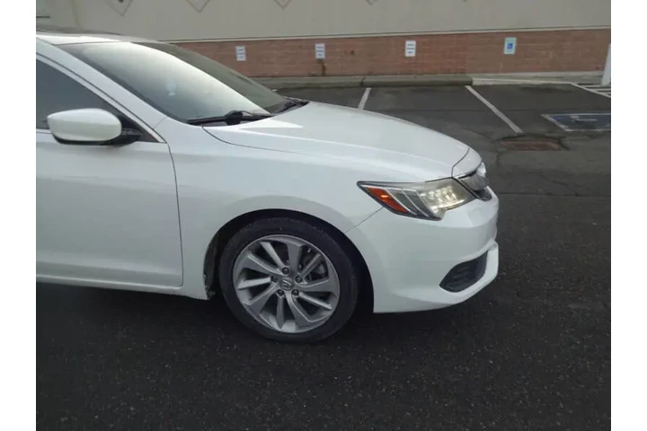 $8900 : 2018 ILX w/Tech image 8
