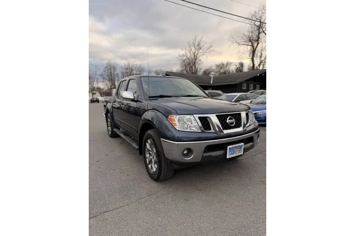 $19995 : 2017 Frontier SL image 6