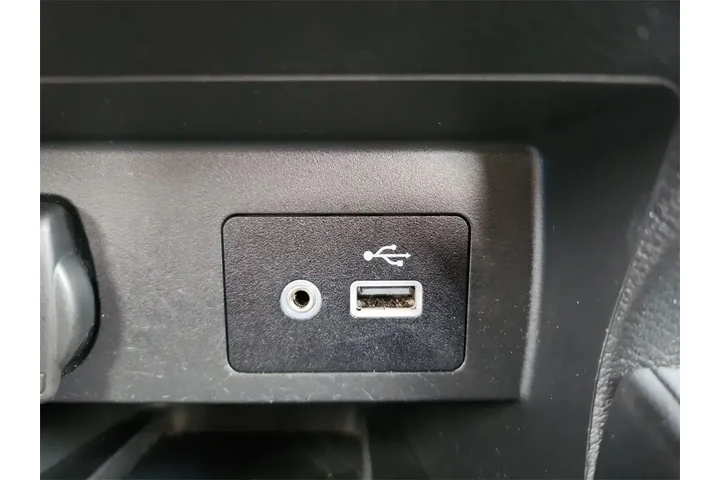 $16000 : Nissan Versa 2023 SV 4dr Sed image 10