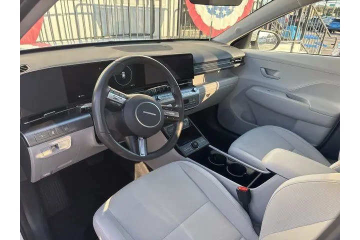 $19997 : Hyundai KONA 2024 SEL 4dr Cr image 5