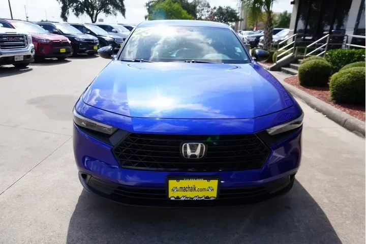 $28488 : Honda Accord Hybrid 2023 Spo image 2