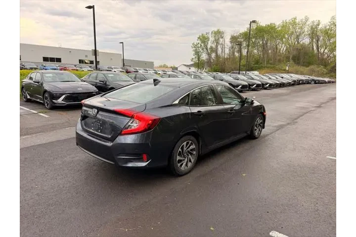 $15500 : Honda Civic 2018 EX 4dr Seda image 4