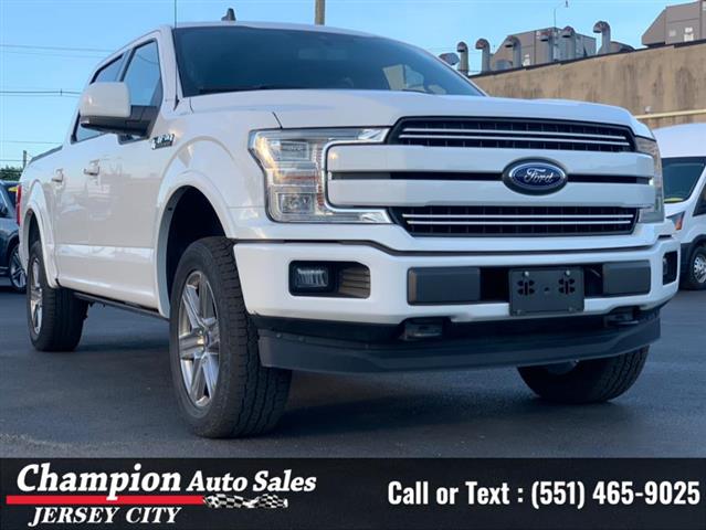 Used 2019 F-150 LARIAT 4WD Su image 8