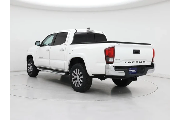 $34998 : Toyota Tacoma 2023 4x4 SR5 V image 2