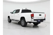 $34998 : Toyota Tacoma 2023 4x4 SR5 V thumbnail