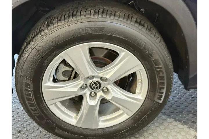 $35698 : Toyota Highlander 2024 AWD L image 10