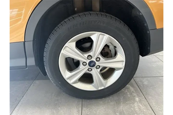 $8000 : Ford Escape 2016 S 4dr SUV image 5