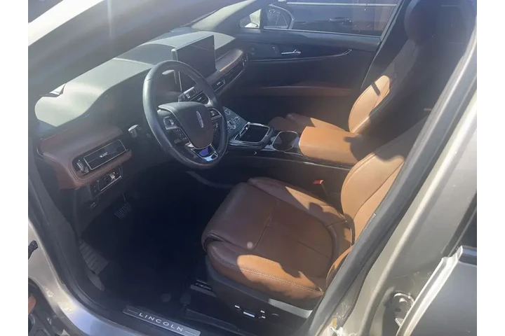 $38998 : Lincoln Nautilus 2023 Reserv image 1