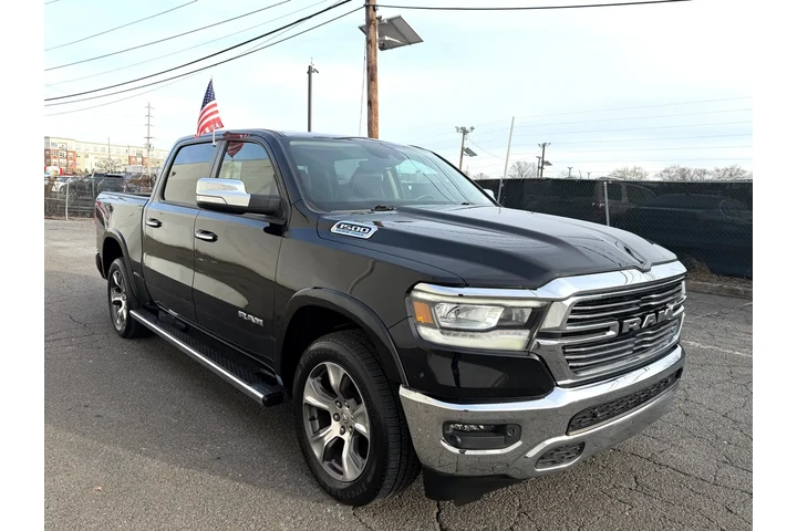 $24988 : 2021 RAM 1500 Laramie 4x4 Cre image 9