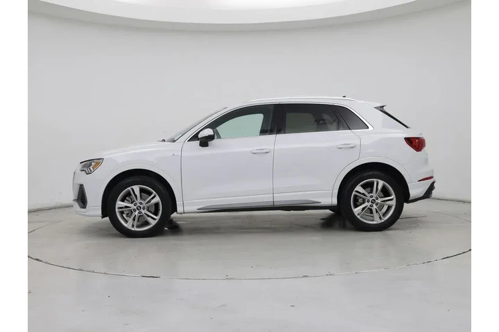 $27998 : Audi Q3 2022 AWD quattro S l image 3