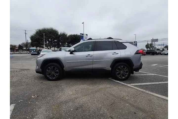 $30998 : Toyota RAV4 Hybrid 2023 AWD image 4