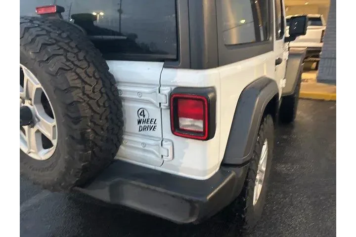 $24999 : Jeep Wrangler 2021 4x4 Sport image 5