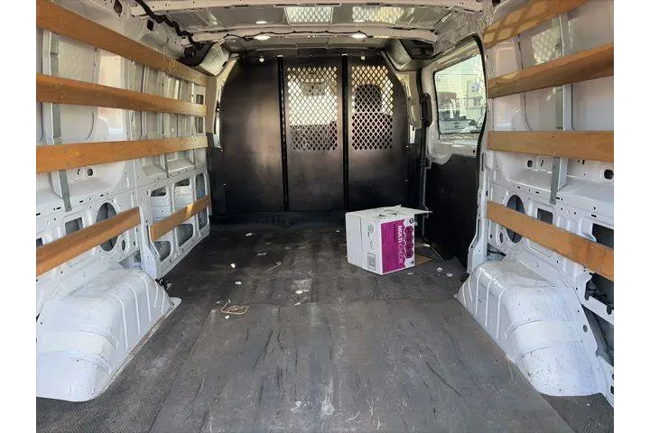 $21000 : Ford Transit 2022 250 3dr SW image 6