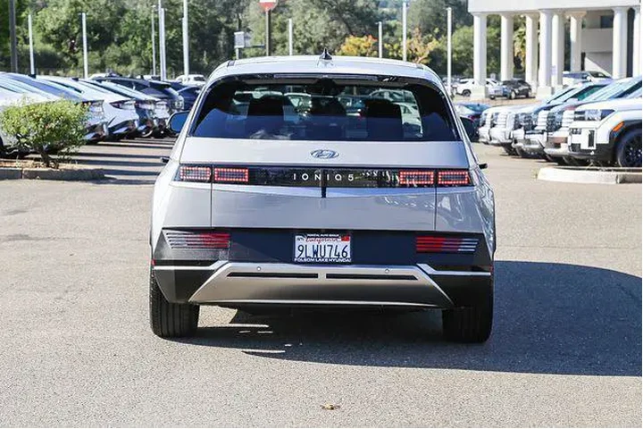 $25991 : Hyundai IONIQ 5 2024 SEL 4dr image 4