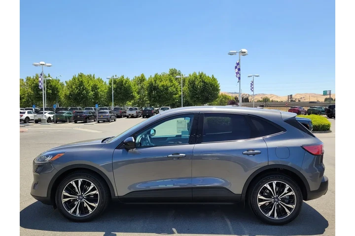 $16500 : Ford Escape 2022 SE 4dr SUV image 7