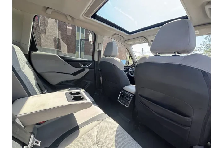 $13999 : 2021 Forester Premium image 7