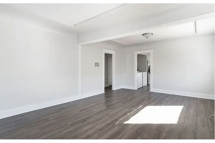 $850 : cozy Beautiful home for rent image 4