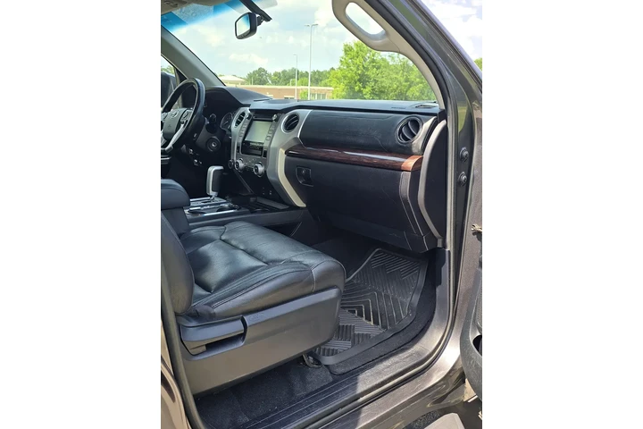 $18000 : 2016 Toyota Tundra LIMITED 4x4 image 9