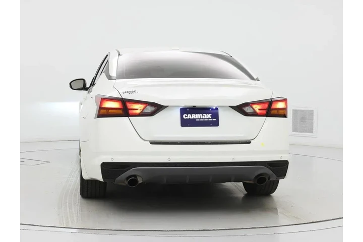 $21998 : Nissan Altima 2022 2.0 SR 4d image 6