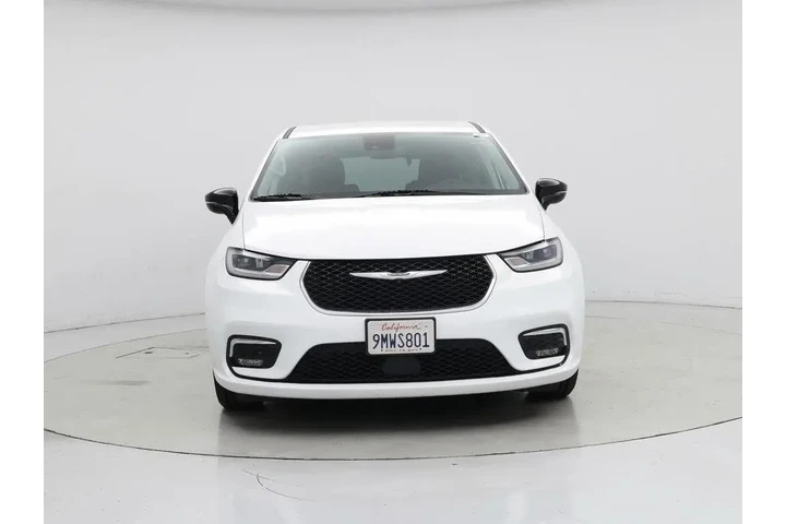 $29998 : Chrysler Pacifica Plug-In Hy image 5