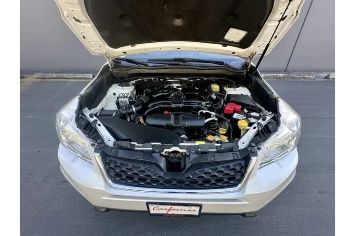 $9940 : 2015 Forester 2.5i image 9