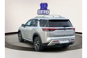 $31995 : Nissan Pathfinder 2023 AWD P thumbnail